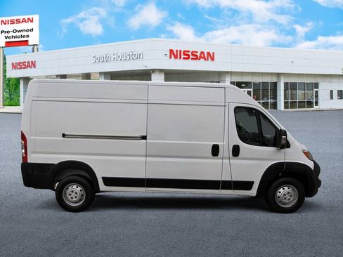 Used 2023 RAM ProMaster 2500 FWD image 5