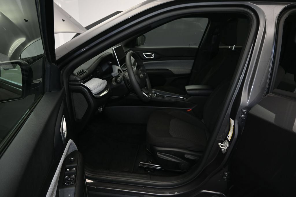 Used 2024 Jeep Compass Sport AWD/4WD image 19