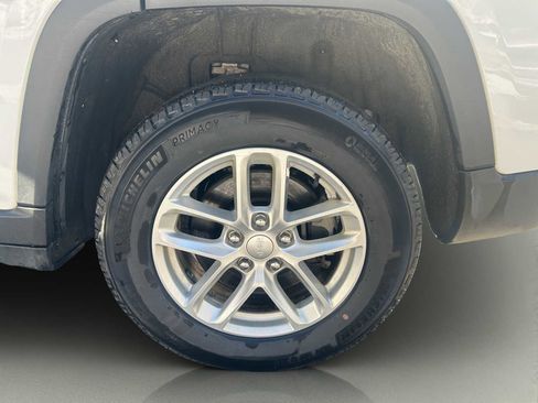 Used 2023 Jeep Grand Cherokee L Laredo w/ Luxury Tech Group I image 26