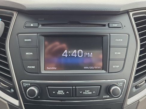 Used 2017 Hyundai Santa Fe Sport image 23