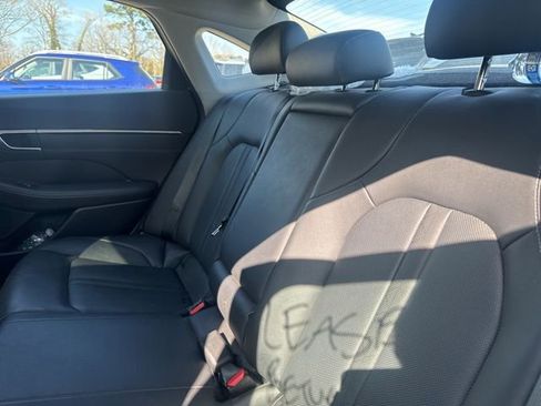 Used 2023 Hyundai Sonata Limited w/ Preferred Accessory Package image 14