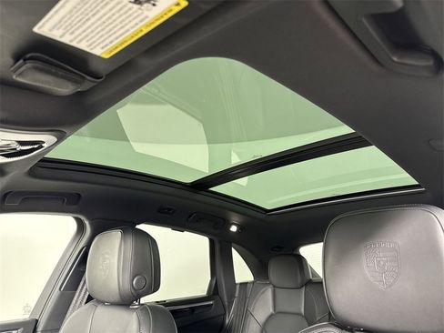 Certified 2024 Porsche Macan w/ Premium Plus Package image 42