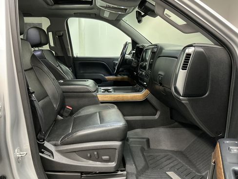 Used 2017 Chevrolet Silverado 1500 LTZ w/ LTZ Plus Package AWD/4WD image 37