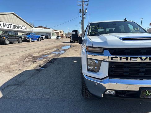 Used 2020 Chevrolet Silverado 2500 LT w/ Convenience Package AWD/4WD image 30