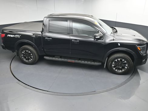 Used 2021 Nissan Titan PRO-4X w/ Pro-4x Convenience Package image 34