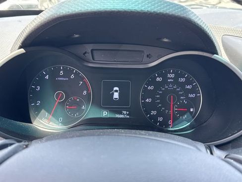 Used 2016 Hyundai Veloster Turbo w/ Option Group 04 FWD image 12