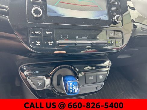 Used 2020 Toyota Prius LE FWD image 15