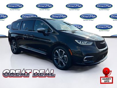 Used 2021 Chrysler Pacifica Pinnacle