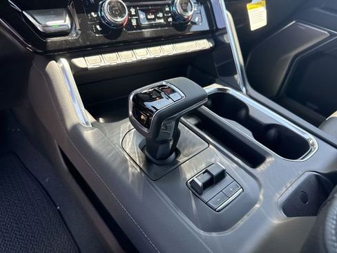 New 2026 GMC Sierra 1500 Denali w/ Denali Reserve Package AWD/4WD image 19