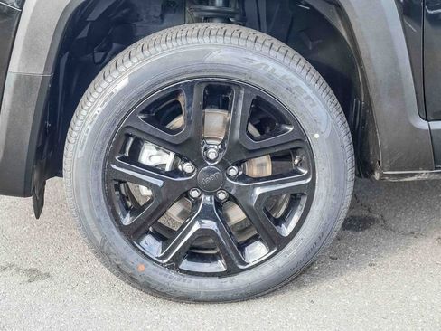 Used 2023 Jeep Renegade Altitude image 11