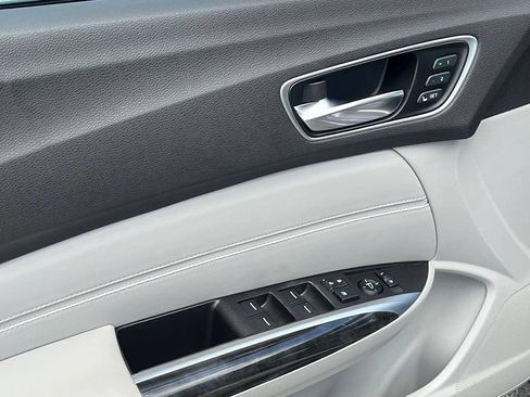 Used 2019 Acura TLX w/ Technology Package FWD image 18