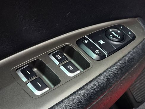 Used 2019 Kia Optima S w/ S Panoramic Sunroof Package FWD image 24