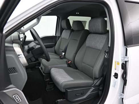 New 2026 Ford F250 XLT w/ FX4 Off-Road Package image 10