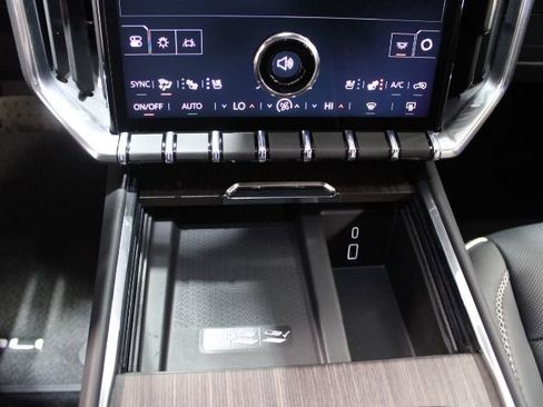 New 2026 GMC Acadia Denali w/ Super Cruise Package AWD/4WD image 34