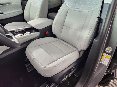 New 2026 Ford Explorer Platinum w/ LUX Leather Package AWD/4WD image 12