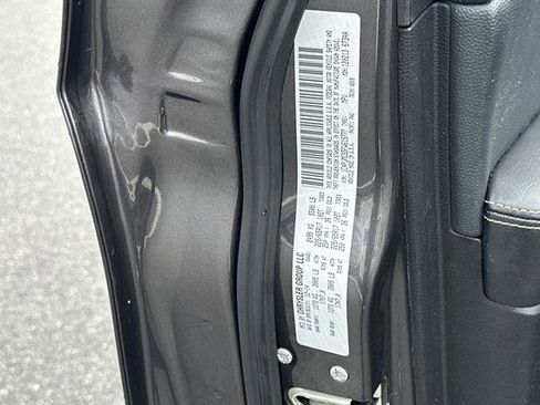 Used 2015 Jeep Cherokee Latitude w/ Comfort/Convenience Group image 32