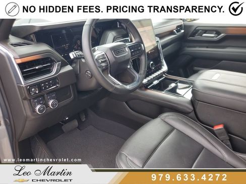 Used 2025 GMC Yukon Denali AWD/4WD image 18