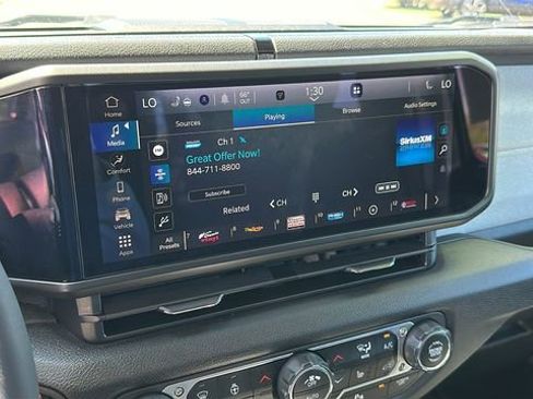 Used 2024 Jeep Wrangler Sport AWD/4WD image 14