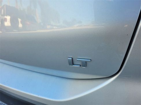 Used 2022 Chevrolet Equinox LT image 12