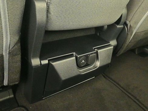 New 2026 Ford F250 4x4 Crew Cab Super Duty image 12