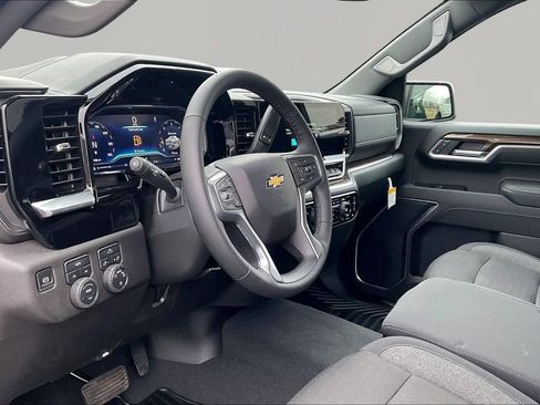 New 2025 Chevrolet Silverado 1500 LT image 8