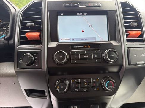 Used 2019 Ford F150 XLT w/ Equipment Group 302A Luxury AWD/4WD image 20