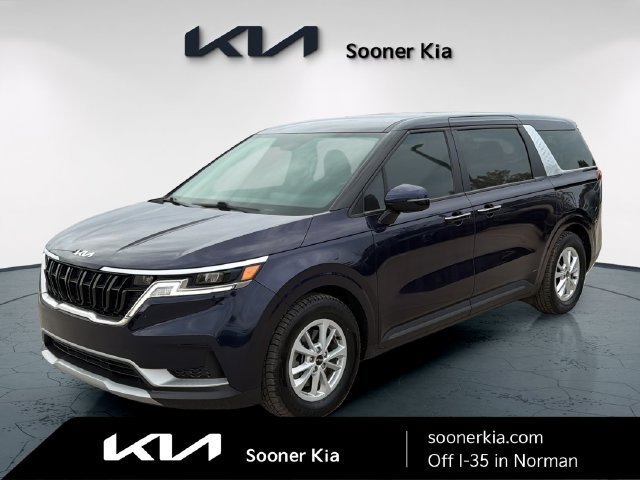 Used 2024 Kia Carnival LX FWD image 1