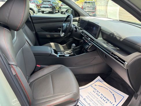 Used 2025 Hyundai Santa Cruz Limited image 19