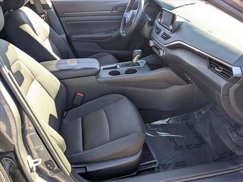 Used 2024 Nissan Altima 2.5 S FWD image 20