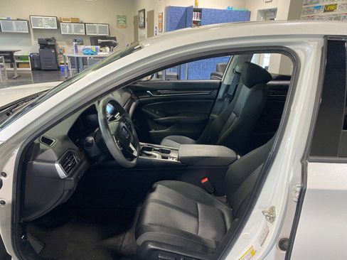 Used 2019 Honda Accord EX image 20