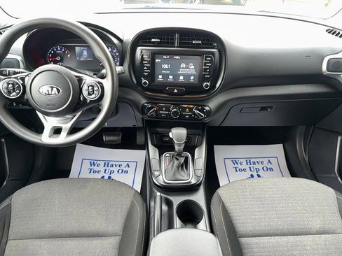 Used 2020 Kia Soul S FWD image 13