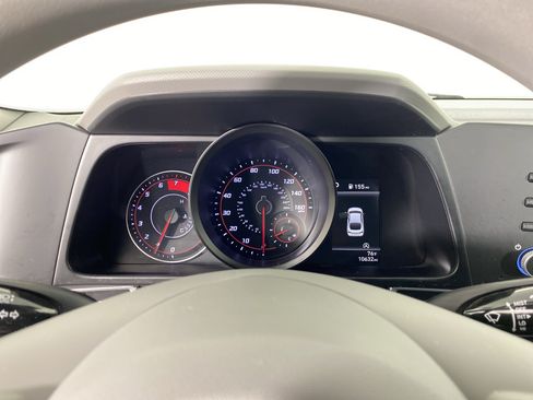 Used 2021 Hyundai Elantra SE FWD image 21
