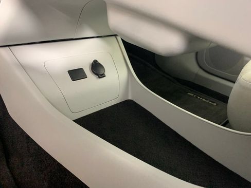 Used 2012 Toyota Prius Two FWD image 28