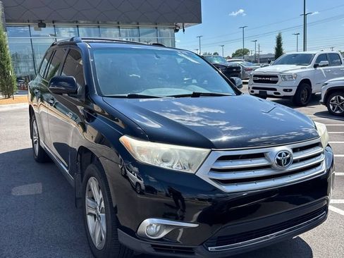 Used 2013 Toyota Highlander Limited AWD/4WD image 2