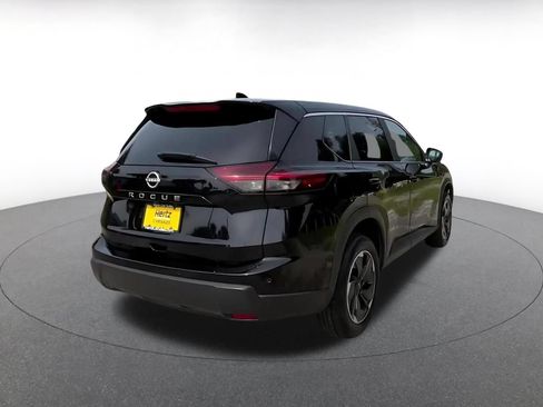 Used 2025 Nissan Rogue SV FWD image 15