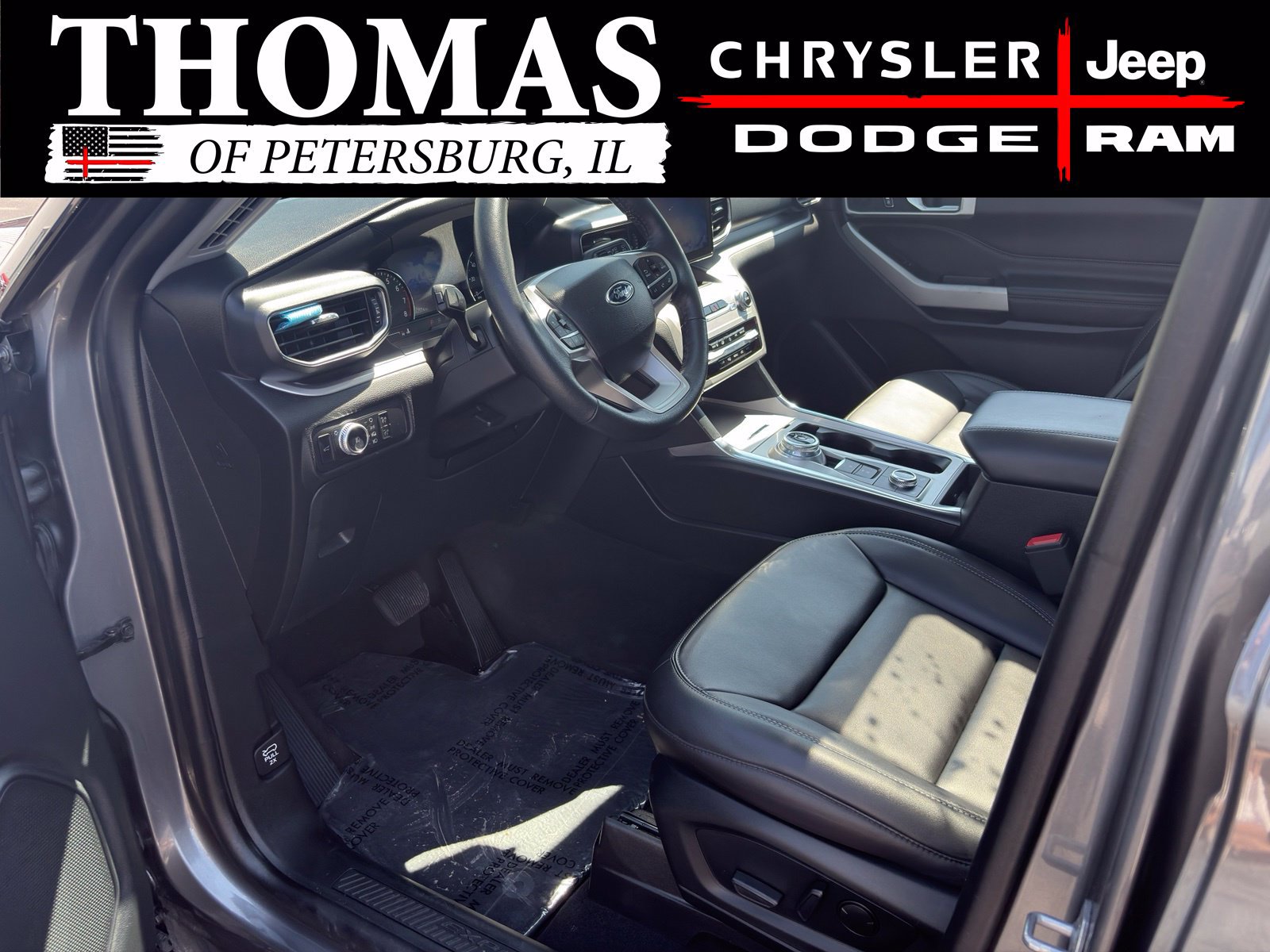 Used 2022 Ford Explorer XLT w/ Equipment Group 202A AWD/4WD image 16