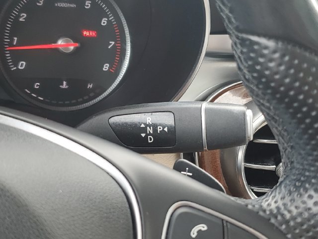 Used 2018 Mercedes-Benz GLC 300 4MATIC image 26