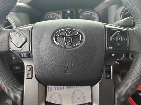 Certified 2021 Toyota Tacoma TRD Off-Road image 22