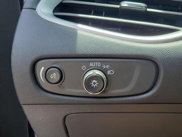 Used 2023 Chevrolet Malibu LT FWD image 13