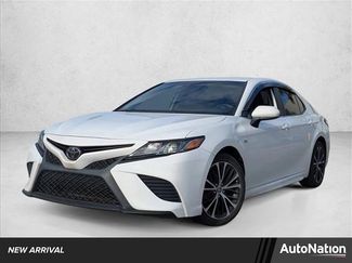 Used 2020 Toyota Camry SE video 1