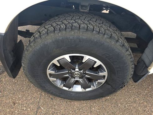 Used 2018 Nissan Frontier PRO-4X AWD/4WD image 36