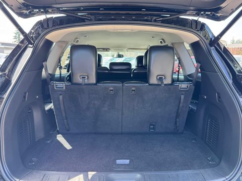 Used 2016 Nissan Pathfinder SL w/ SL Tech Package AWD/4WD image 18