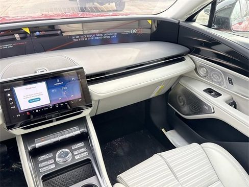 New 2026 Lincoln Nautilus Reserve image 15