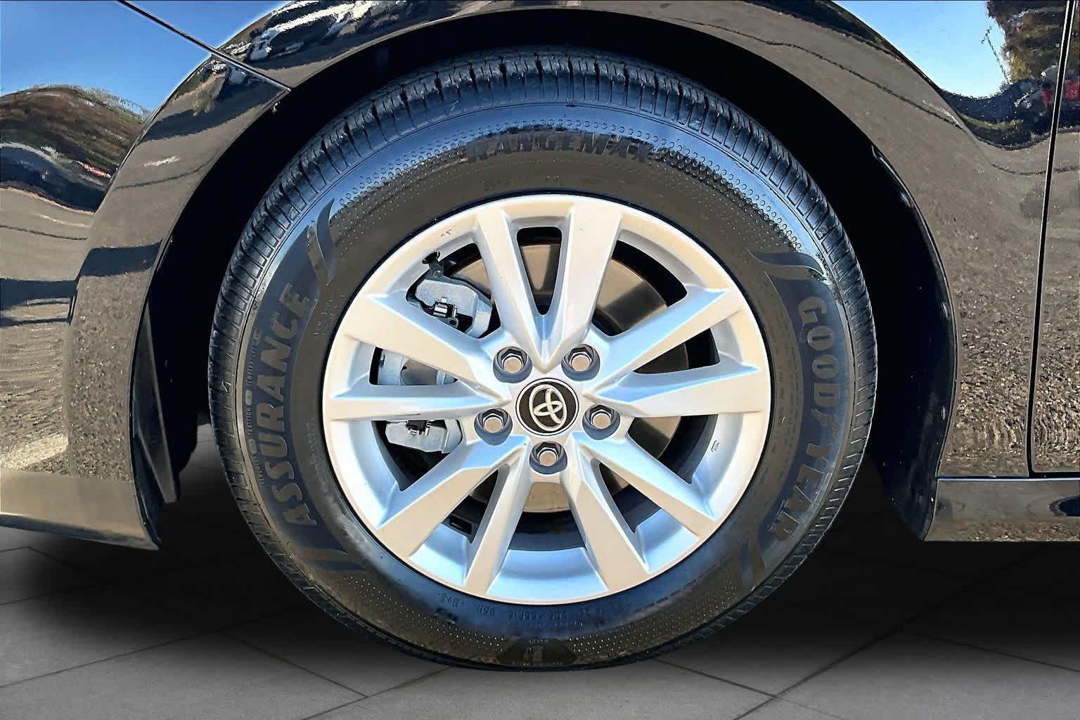 Certified 2025 Toyota Camry LE FWD image 10