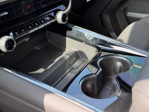 New 2026 Chevrolet Tahoe LS image 21