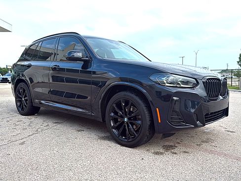 Used 2024 BMW X3 sDrive30i w/ Premium Package RWD image 3