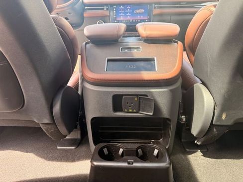 Used 2025 Lincoln Navigator Reserve AWD/4WD image 21