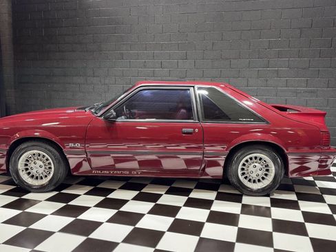 Used 1989 Ford Mustang GT image 7