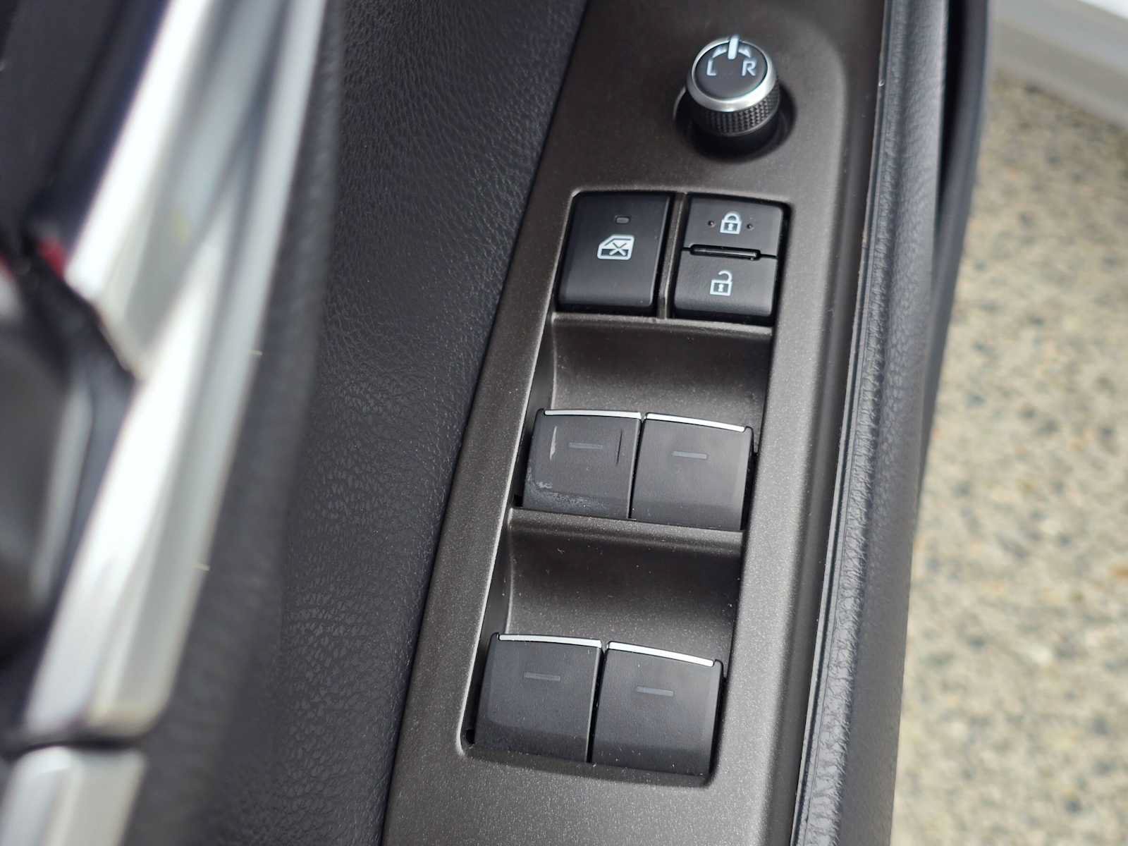 Used 2022 Toyota Camry XSE AWD/4WD image 21