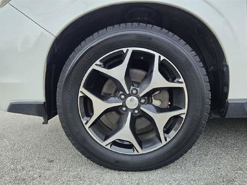 Used 2014 Subaru Forester 2.0XT Touring AWD/4WD image 13
